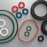 Elastomere und Polymere