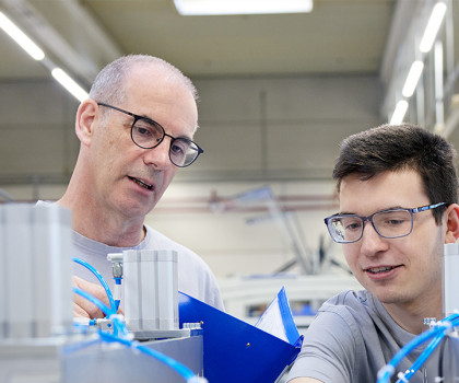 Ausbildung zum Mechatroniker bei NELA